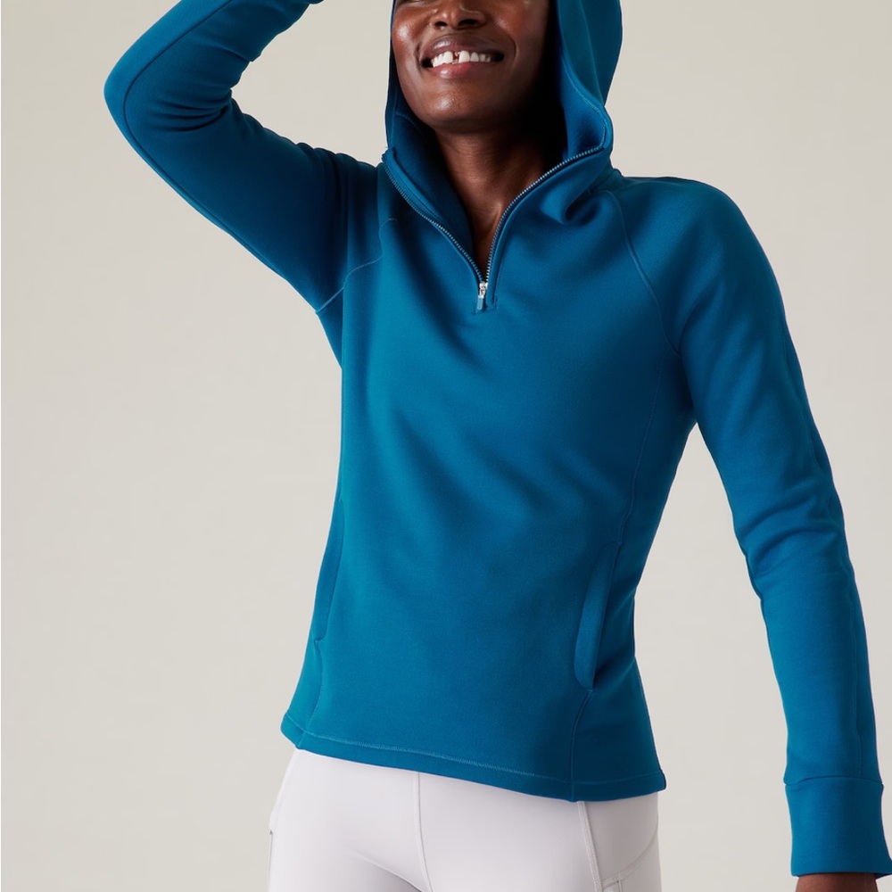 *Like New* Athleta Fleece Pullover Small in Black